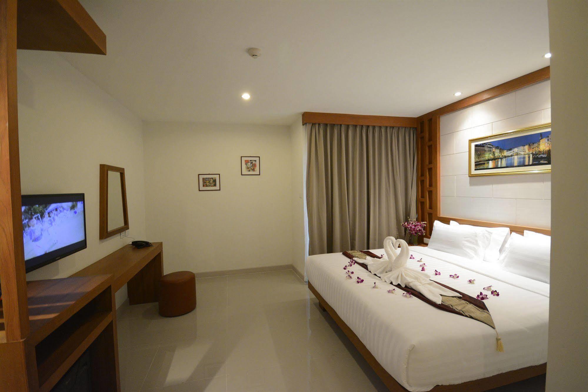 Hotel The Patong Center Phuket