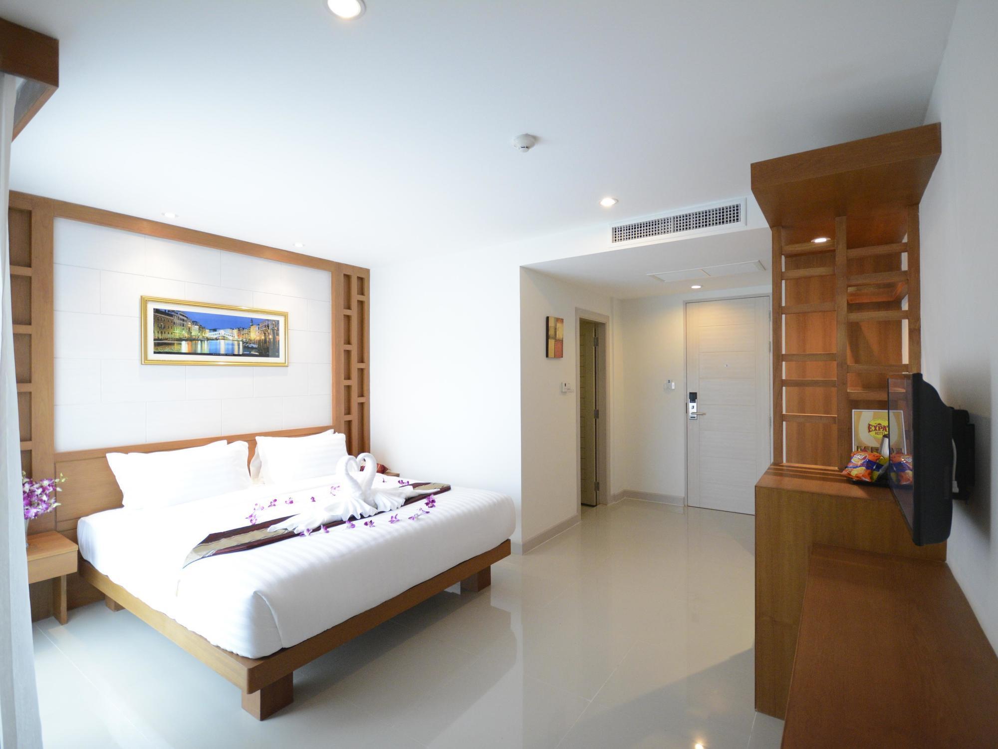 The Patong Center 3*